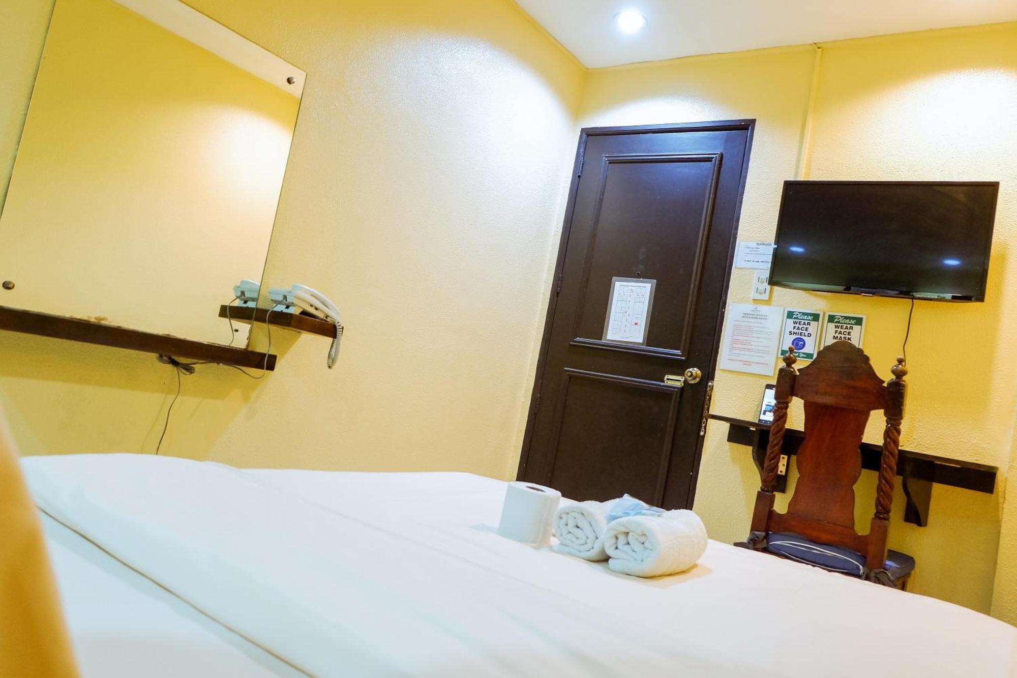 Hotel Juliano Manille Extérieur photo