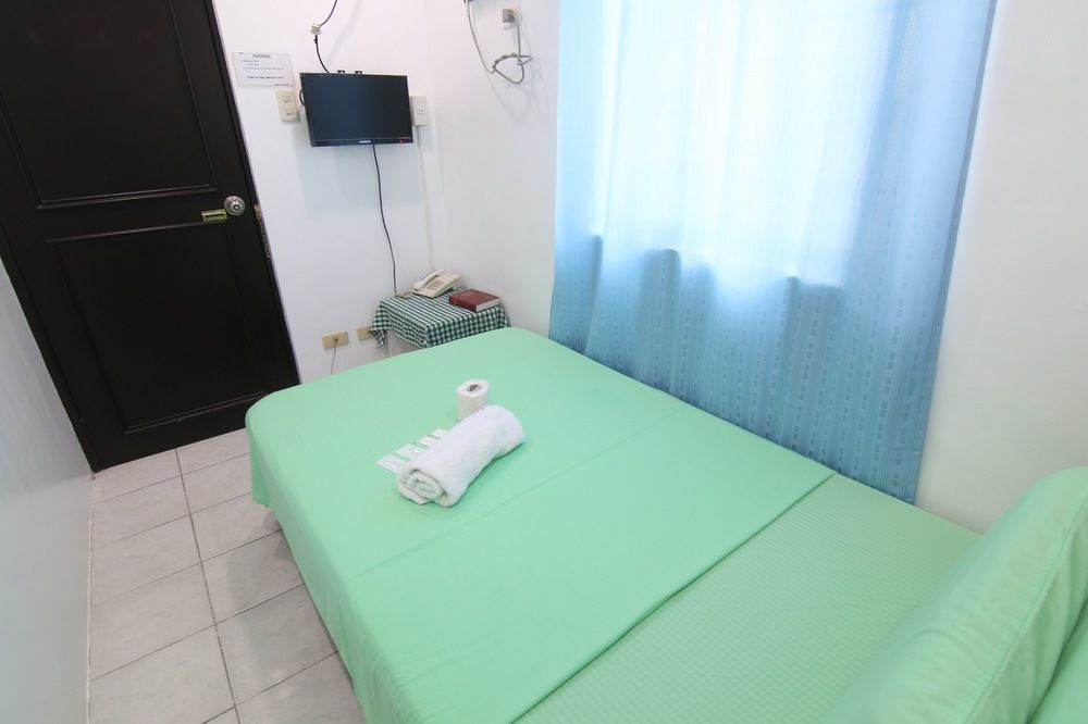 Hotel Juliano Manille Extérieur photo