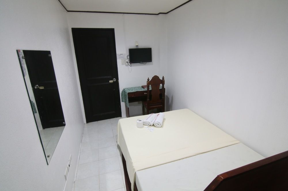 Hotel Juliano Manille Extérieur photo